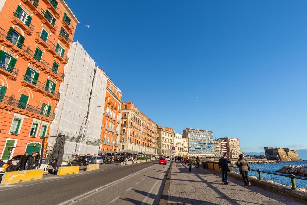 Parthenope'S Eye On The Seafront By Napoliapartments Exteriér fotografie